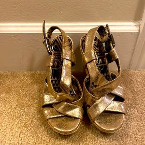 Jessica Simpson wedges